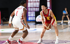 2战命中10记三分！国产库里横空出世，媒体人：有CBA小外援的影子