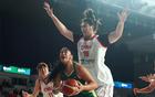 轰28+11+4！中国女篮19岁2米26新星进化：表现超2米01女版奥尼尔