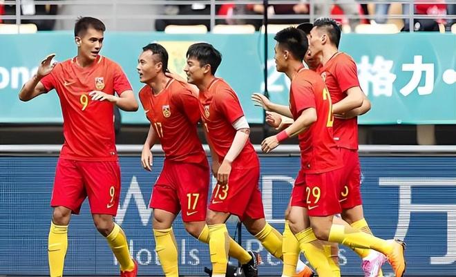 冯潇霆爆料！直言曾跟五位队友熬夜玩游戏，结果亚冠决赛还赢了